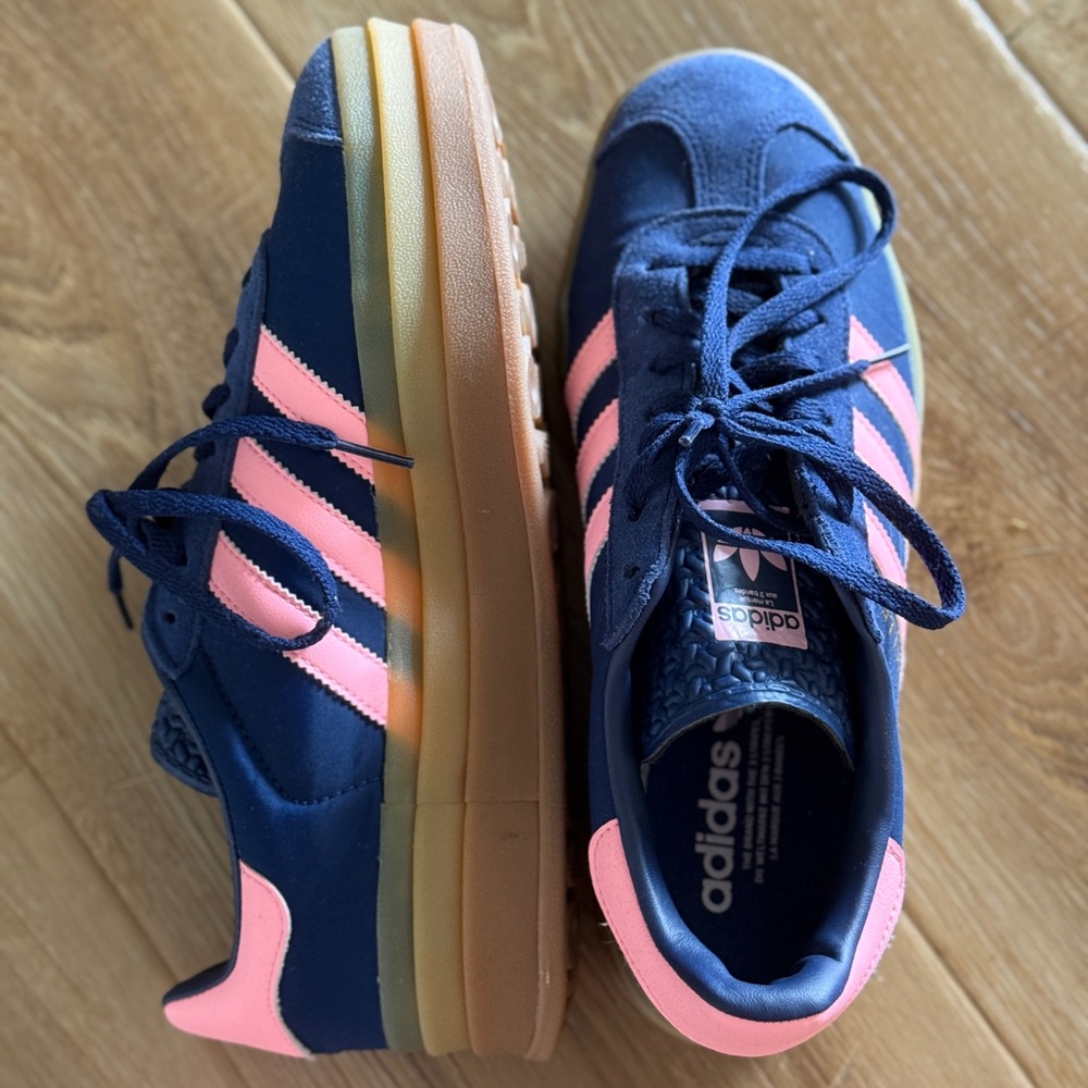 Adidas gazelle Navy and Pink Sneakers